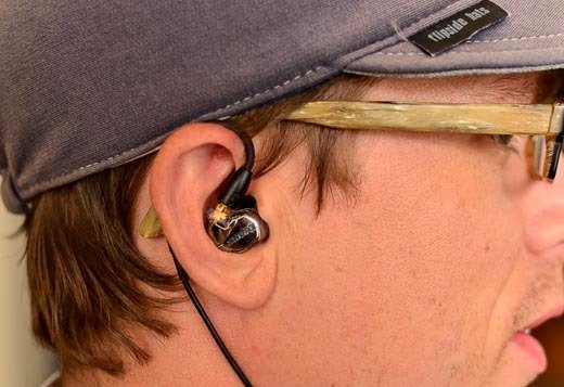 Reviewing the Shure SE425 In Ear Monitors