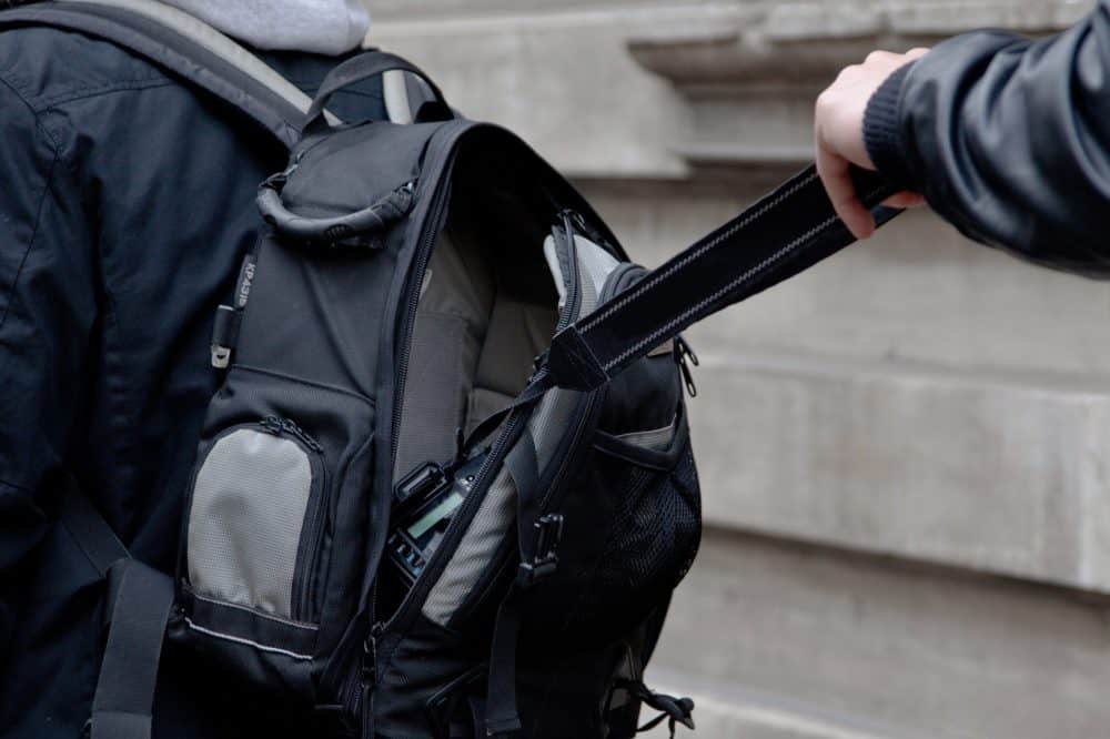 PacSafe Carrysafe 200 Anti-Theft Slash-Resistant Shoulder Strap Black 