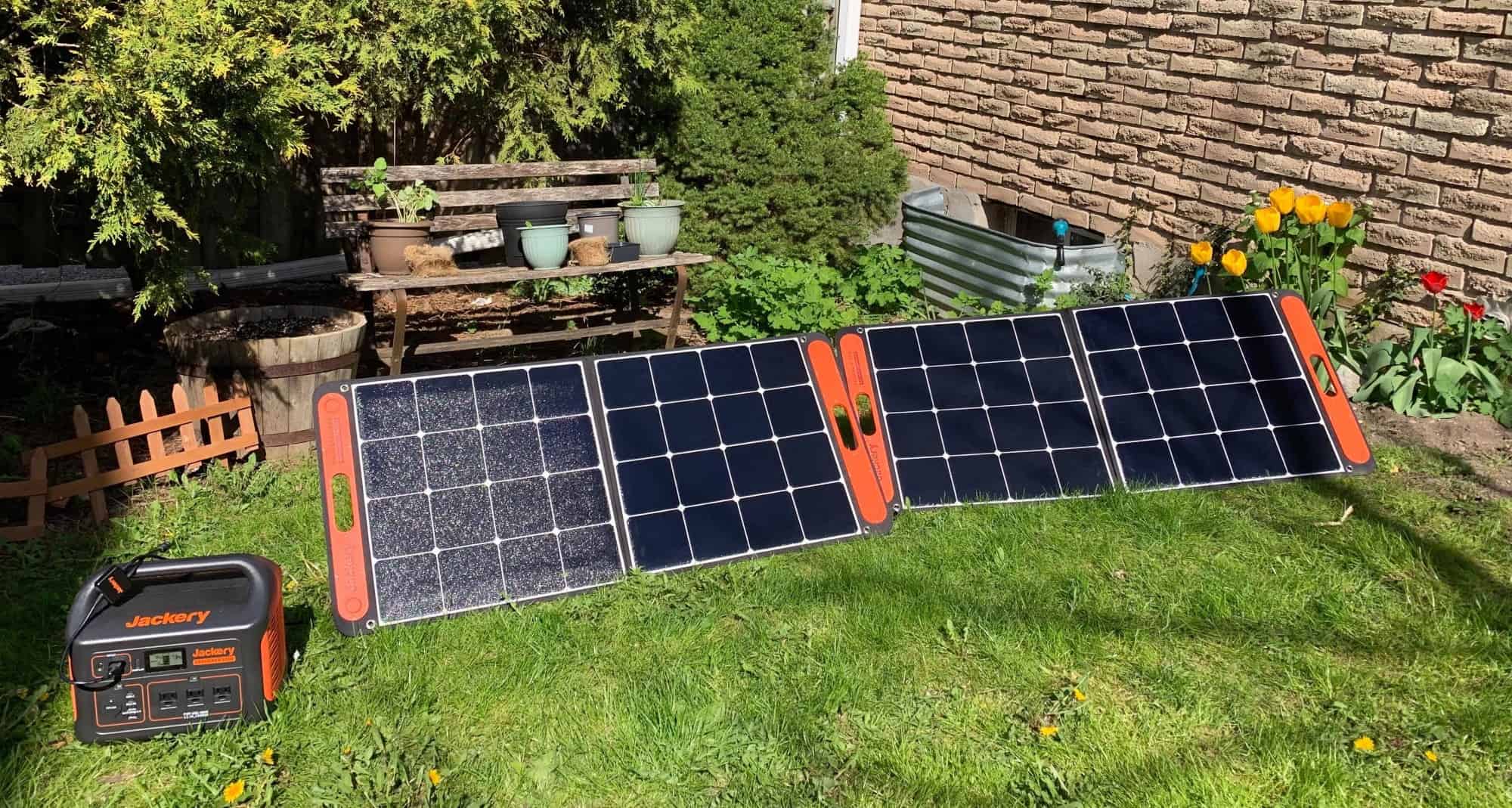 Jackery Explorer 1000 and SolarSaga 100W Solar Panels