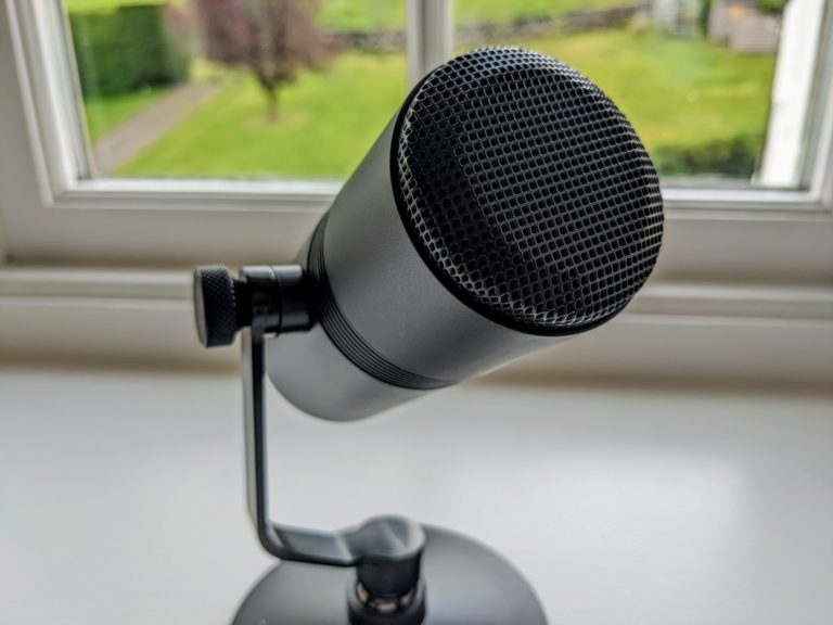 Anker PowerCast M300 Review: A Good Desktop Microphone on a Budget
