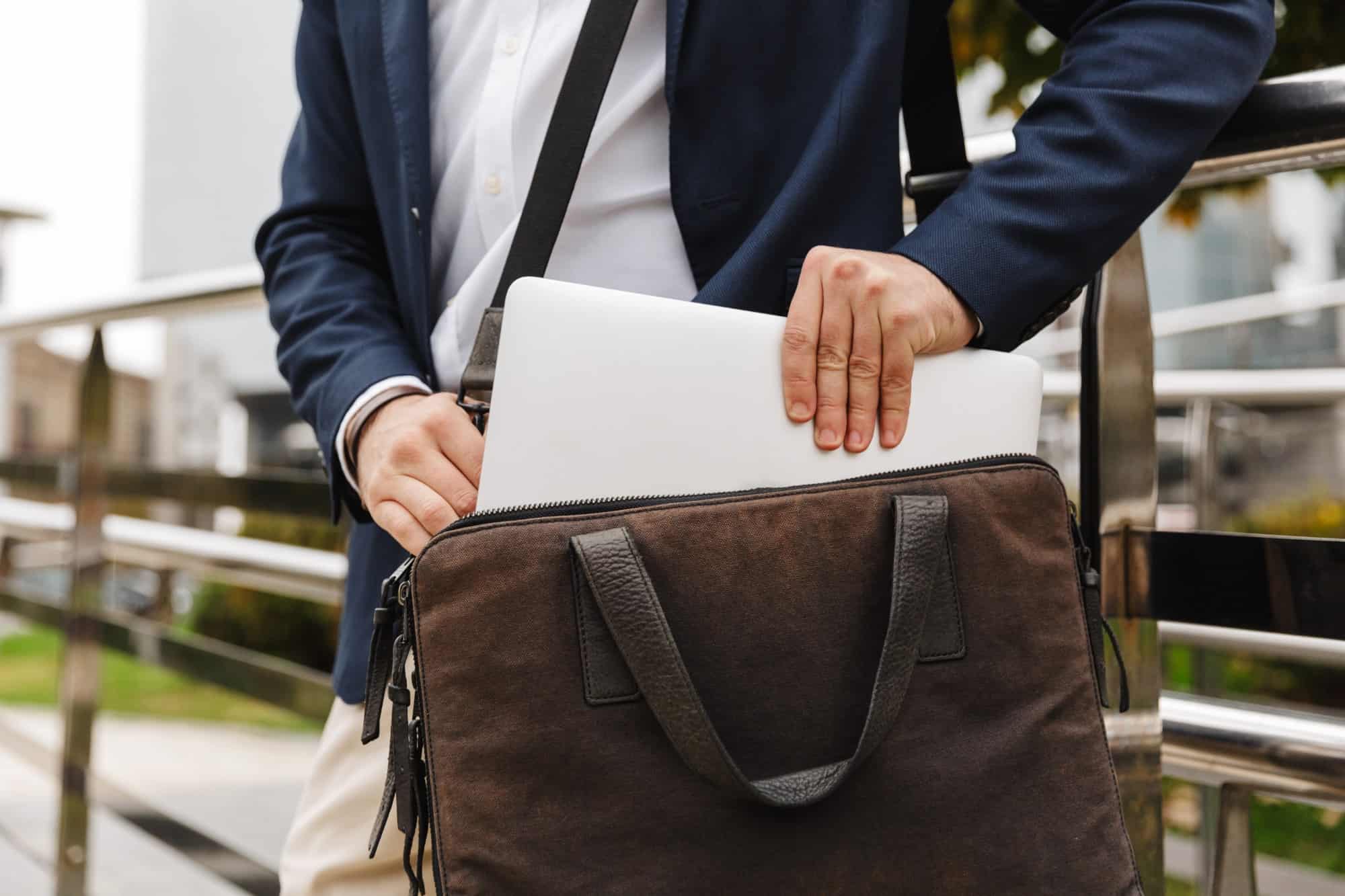 15.6 inch Laptop Bag,Waterproof Travel Briefcase Handbag Crossbody Case Shoulder Messenger Bag Business Office Bag with Wide Removable Straps Luggage Strap Handle for Men Women Work 