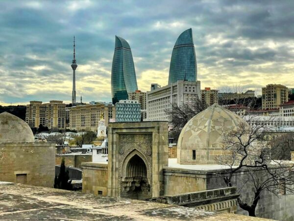 Buying a SIM Card or eSIM in Azerbaijan